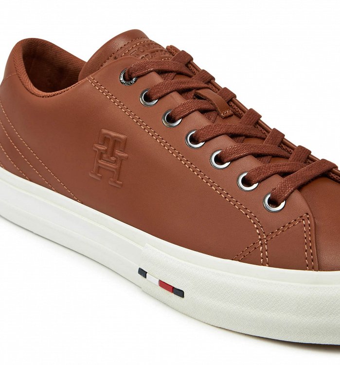 Tommy Hilfiger Th Hi Vulc Street Patch Leather Sneaker FM0FM05203 GVI Winter Cognac