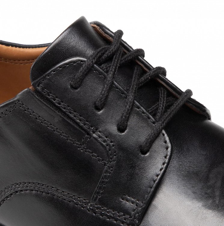 Clarks Tilden Plain 26110350 Black Leather