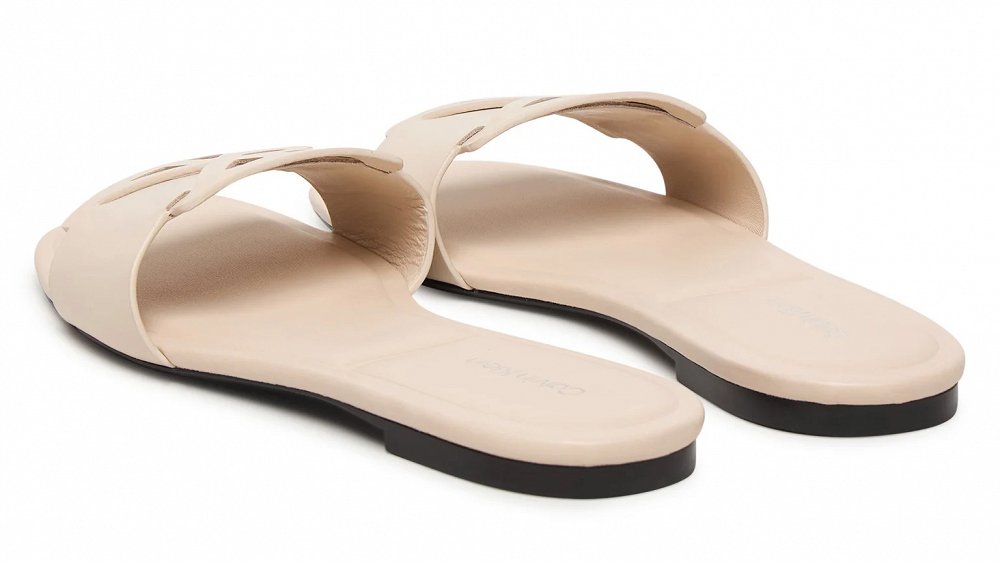 Calvin Klein Γυναικείο Δερμάτινο Flat Sandal HW0HW03128 Z01 Εκρού