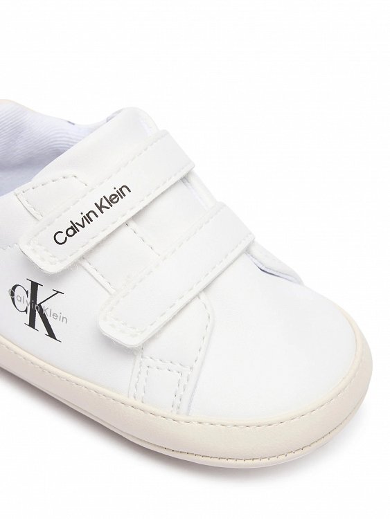 Calvin Klein Παπούτσια Αγκαλιάς V0B9-83437-1582 Y631 Λευκό