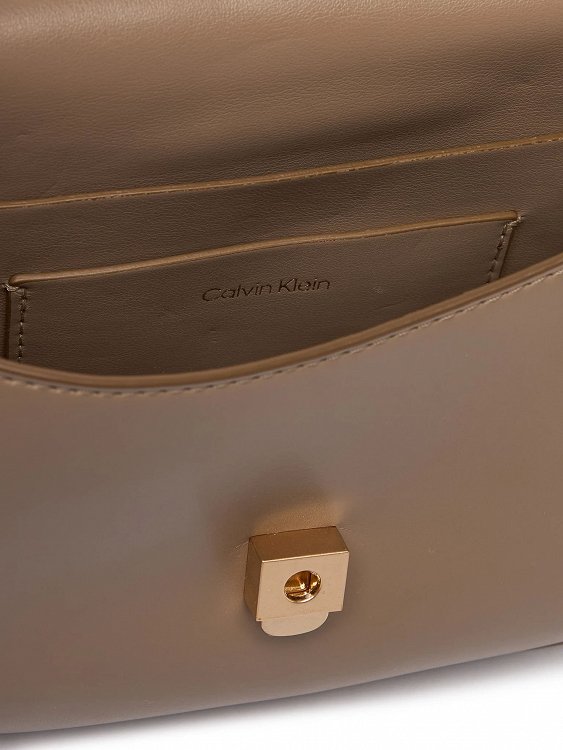 Calvin Klein Γυναικεία Τσάντα Ck Flap Camera Bag LV04F3421G