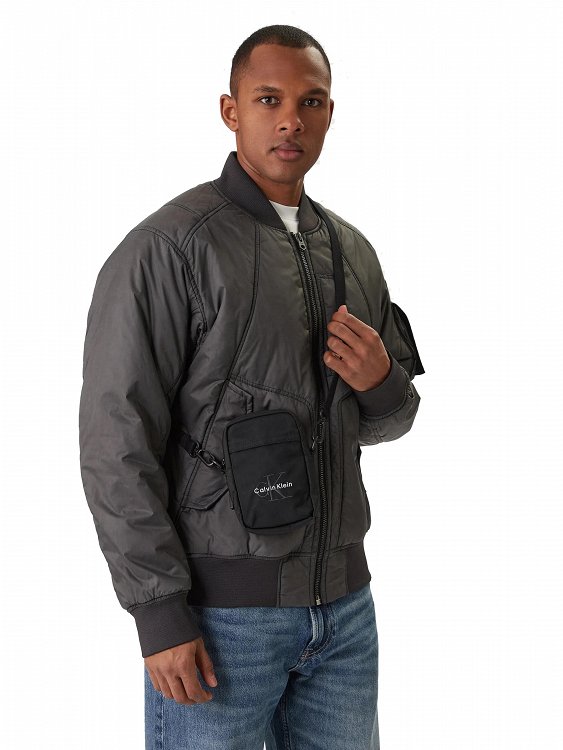Calvin Klein Ανδρικό Τσαντάκι Bold Logo Nylon Slim Reporter LV04D3231G UB1 Μαύρο