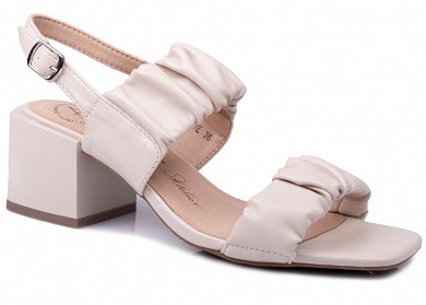 Betsy Sandal 927043/06-01E Light Beige