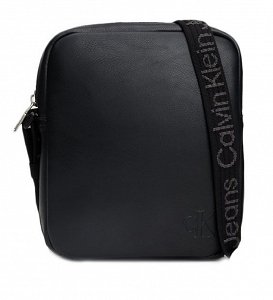 Calvin Klein Ultralight Reporter 18 W/Pkt Pu K50K511489 BEH Black