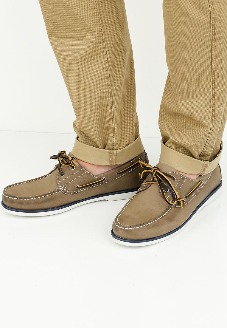 wrangler leather shoes price list