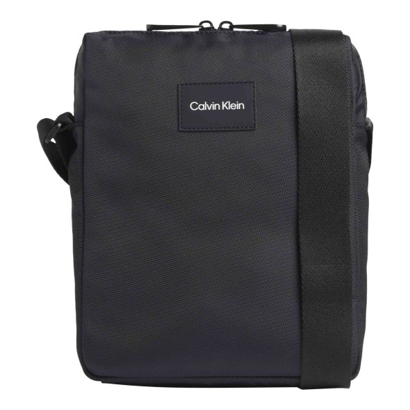 Calvin Klein Must T Reporter K50K510259 Bax Black