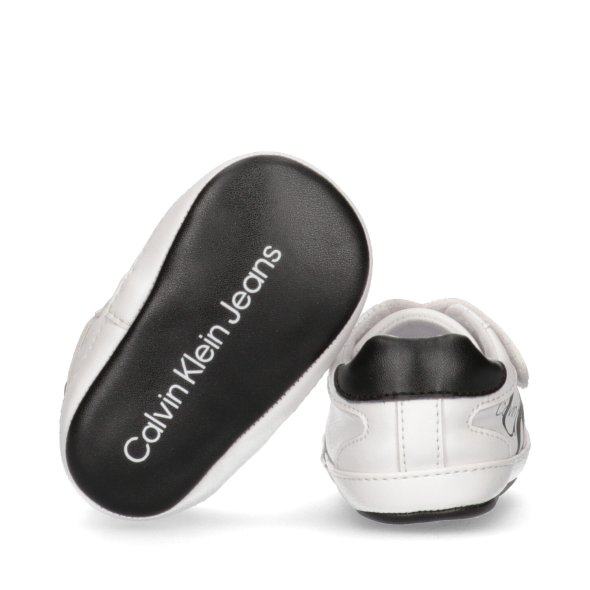 Calvin Klein Baby Velcro Shoe V0B4-80715-1433 X002 White/Black