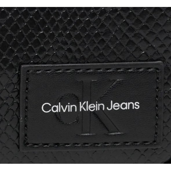 Calvin Klein Sculpted Camera Bag18 Snake K60K611518 BEH Black