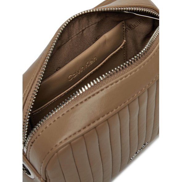 Calvin Klein Τσάντα Mini Line Quilt Camera Bag K60K613078 PAI Καφε
