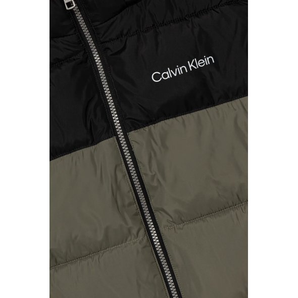 Calvin Klein Παιδικό Αμάνικο Μπουφάν ΙΒ0ΙΒ02535 LDY Χακί/Μαύρο