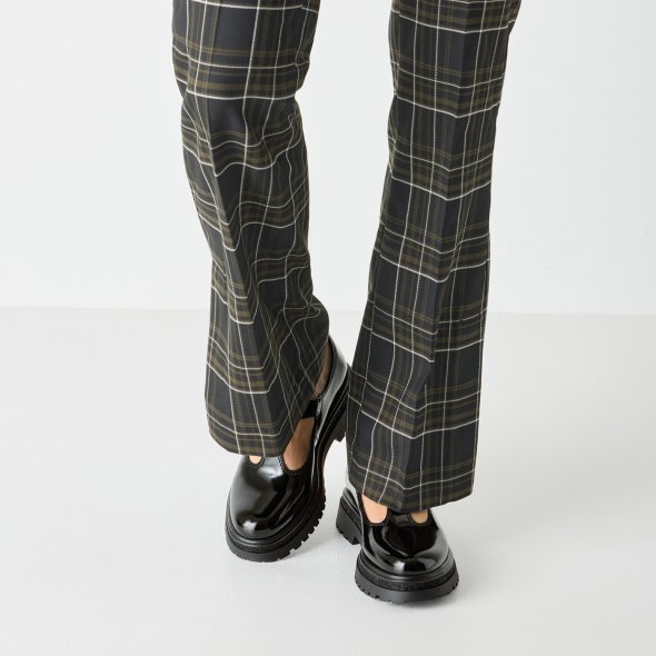 Tamaris Γυναικεία Loafers 1-24324-45 001 Μαύρο