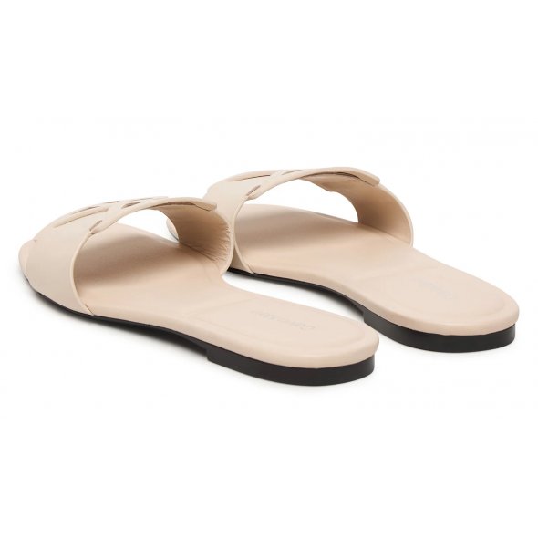 Calvin Klein Γυναικείο Δερμάτινο Flat Sandal HW0HW03128 Z01 Εκρού