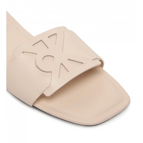 Calvin Klein Γυναικείο Δερμάτινο Flat Sandal HW0HW03128 Z01 Εκρού