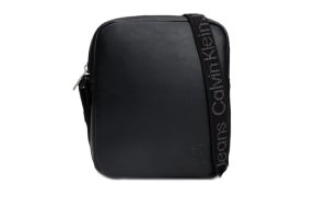 Calvin Klein Ultralight Reporter 18 W/Pkt Pu K50K511489 BEH Black